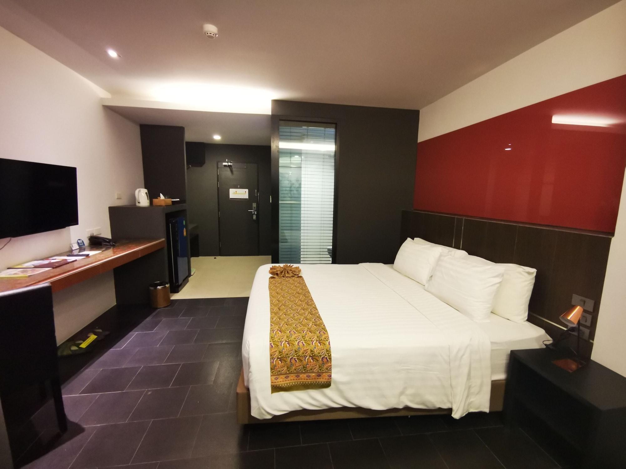 Mandy Nok Hotel Накхон Си Тамарат Екстериор снимка
