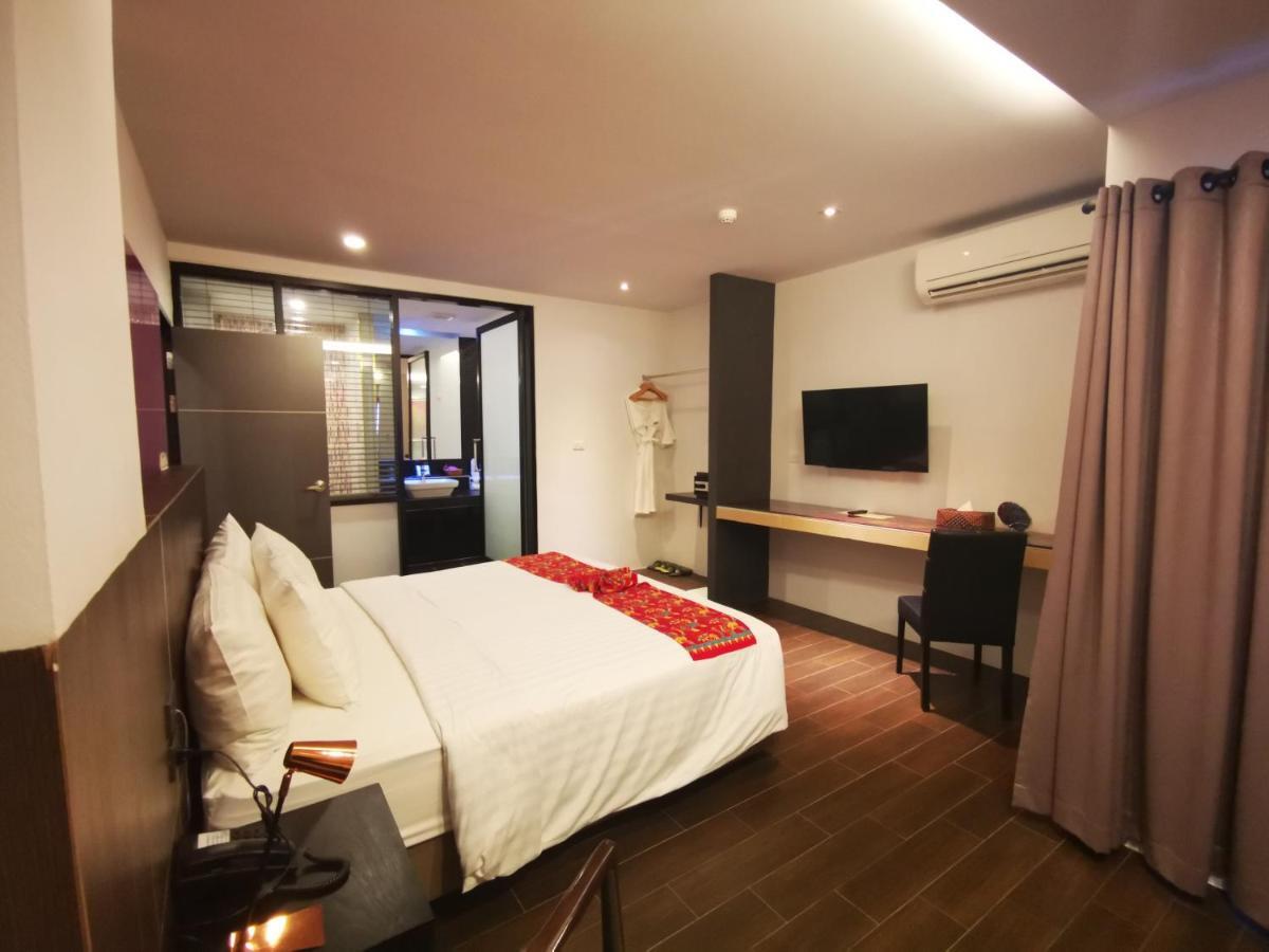 Mandy Nok Hotel Накхон Си Тамарат Екстериор снимка